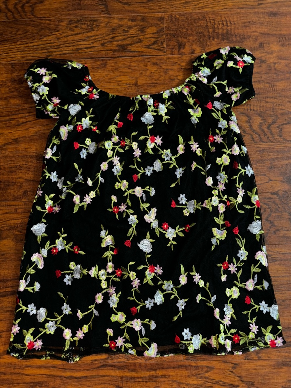 Kimchi Blue Black Floral Embroidered Dress Texture Ivy Cap Sleeve / Off Shoulder